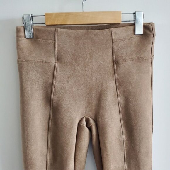 Spanx Faux Suede Rich Caramel Leggings Size SP - Picture 3 of 9